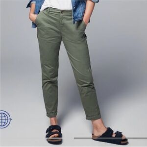 Gap Girlfriend Khaki Mid Rise Capris Army Jacket Green Stretch Boho